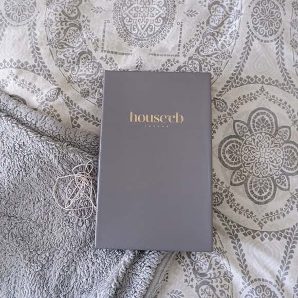 Brand new House of CB “Antonella Off White Vegan Leather Corset” in size small - Picture 3 of 4